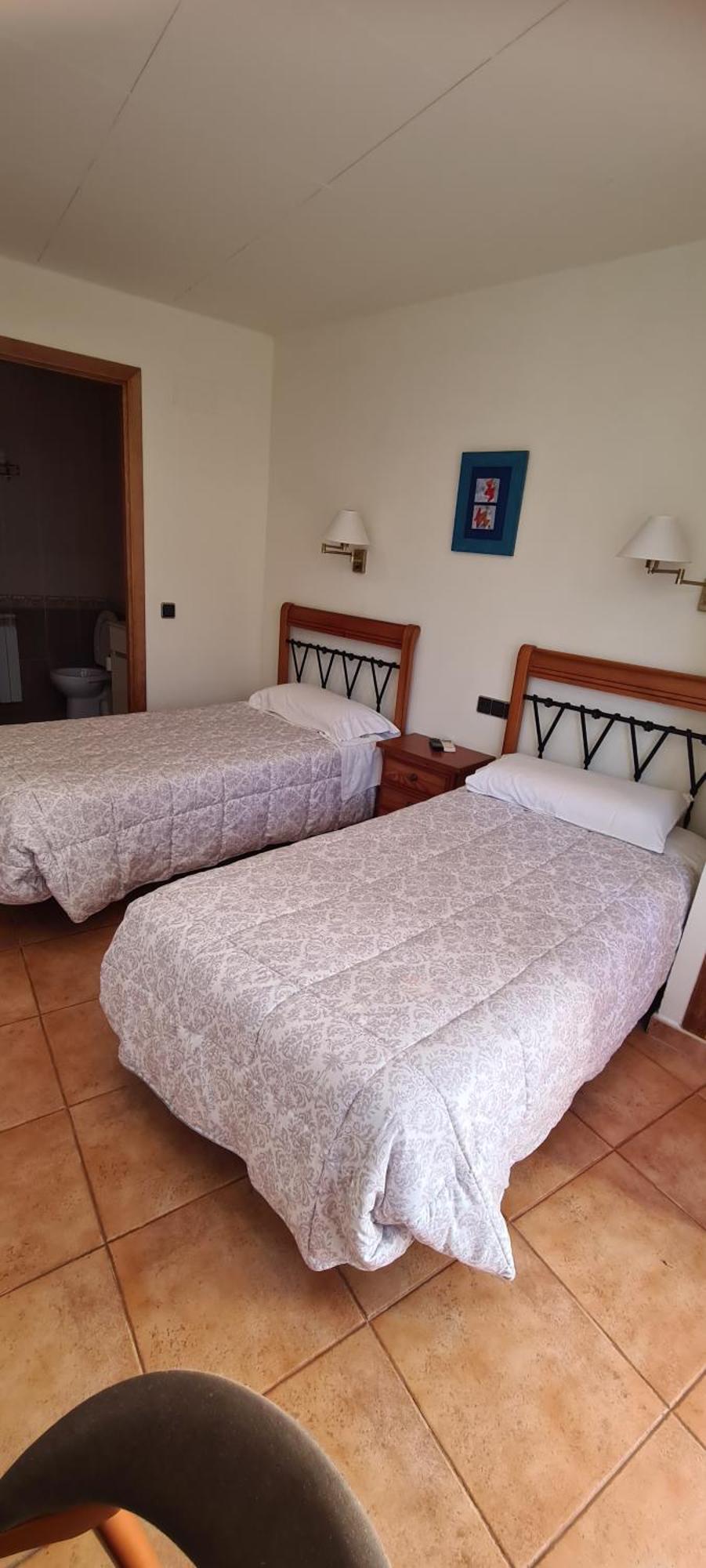 Hostal Mont-Rock Montagut Екстер'єр фото