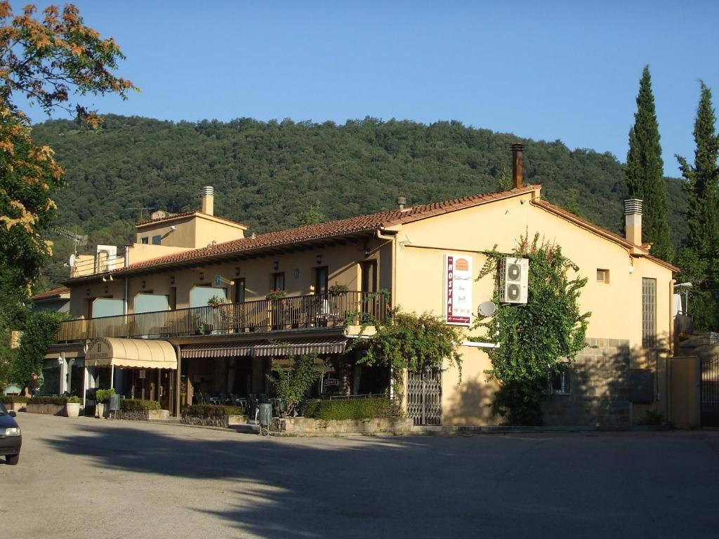 Hostal Mont-Rock Montagut Екстер'єр фото